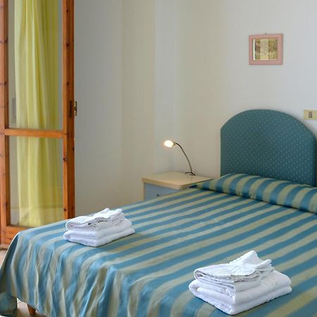 Hotel Embassy Pesaro Eksteriør billede