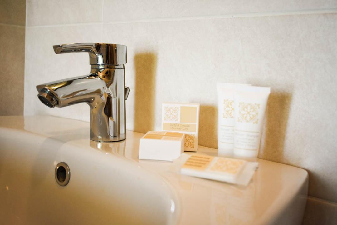 Hotel Embassy Pesaro Eksteriør billede