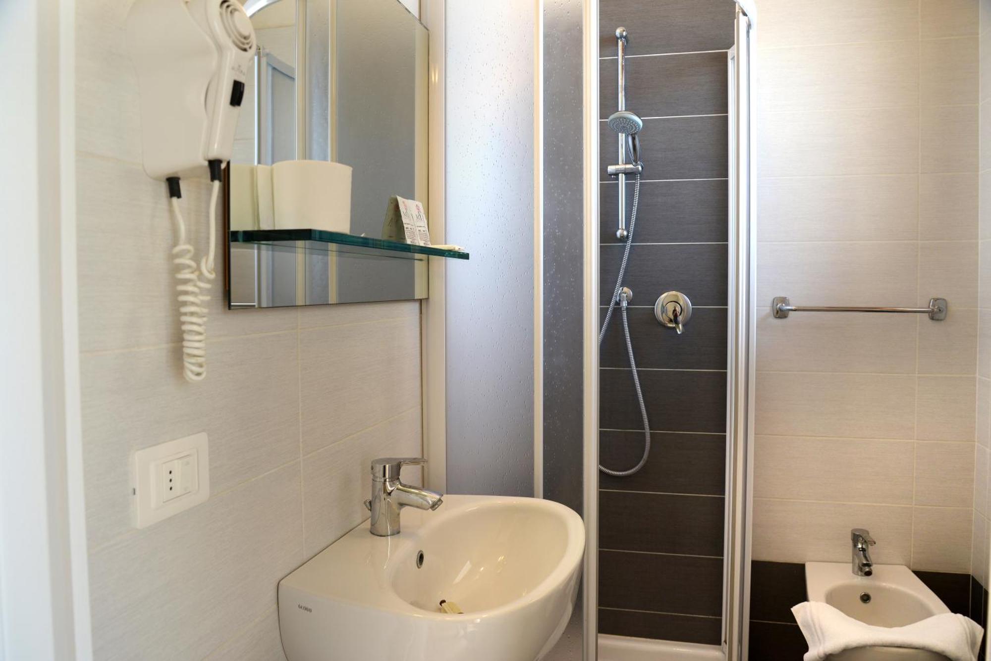 Hotel Embassy Pesaro Eksteriør billede
